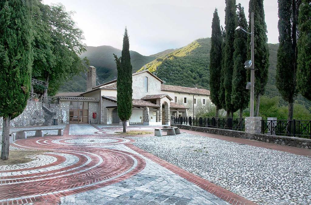 L'Angelo Pellegrino Miniappartamenti Rieti Exteriér fotografie