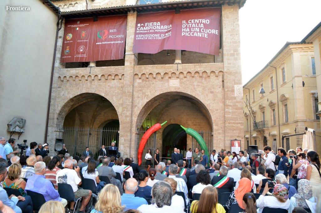 L'Angelo Pellegrino Miniappartamenti Rieti Exteriér fotografie